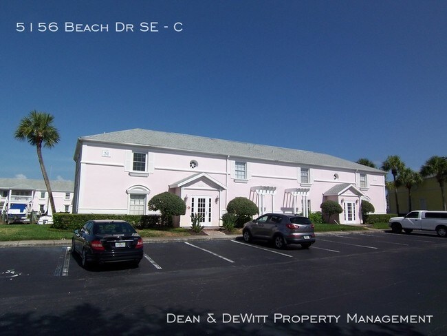 Building Photo - 5156 Beach Dr SE