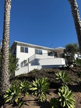 Building Photo - 256 N Linda Vista Ave