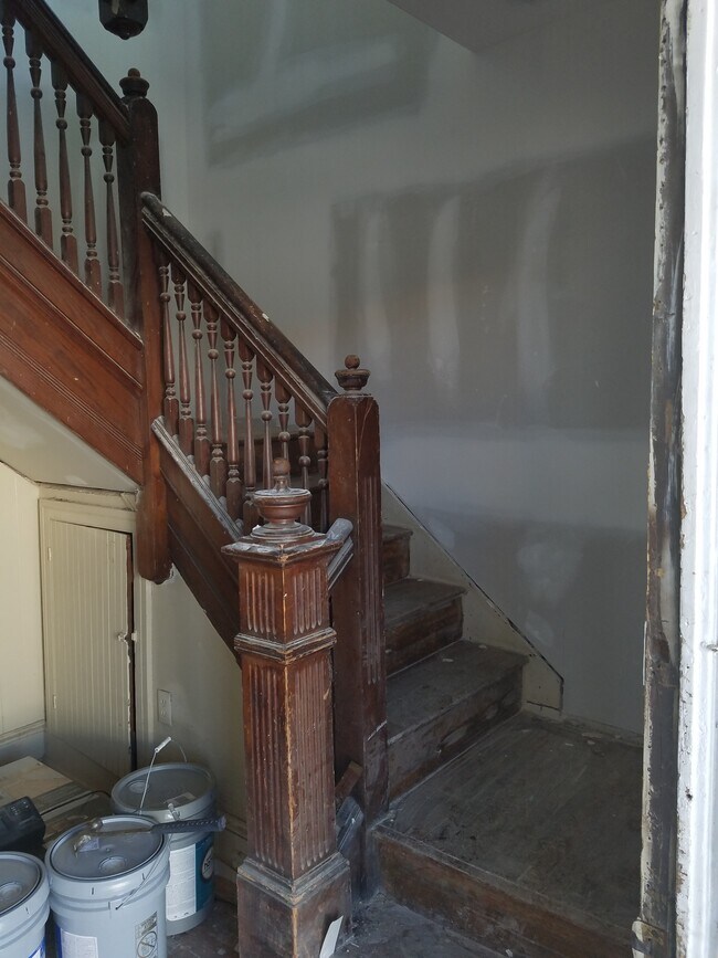 Building Photo - 1116 S Main St