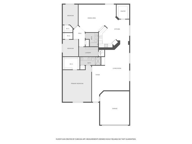 Foto del edificio - Woodlake Spacious single-story living with a clean, modern interior and flexible layout.
