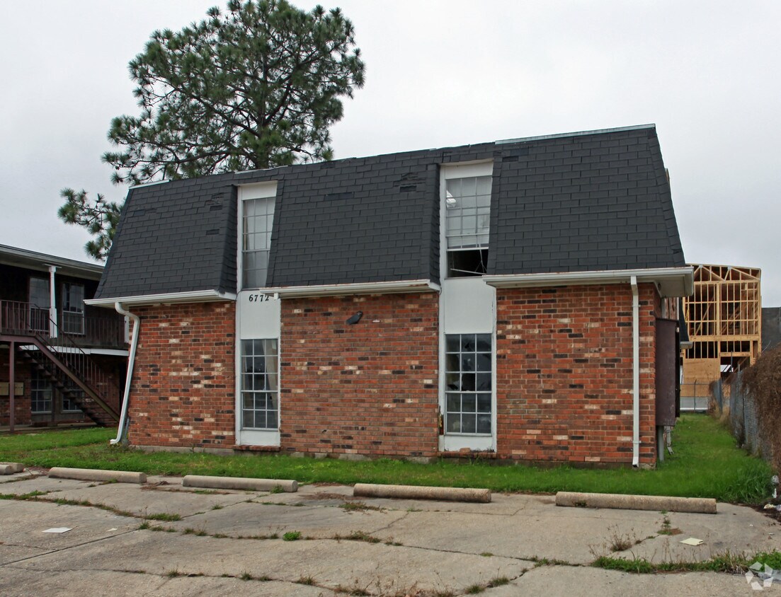 Building Photo - 6772 Cindy Pl