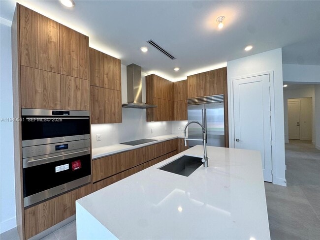 Building Photo - 19749 NE 16th Pl