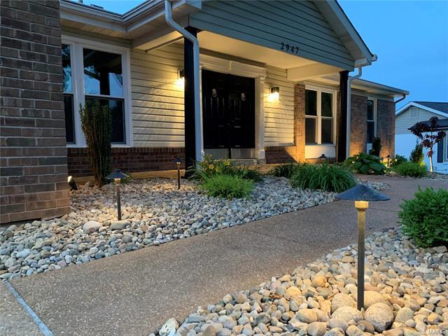 Building Photo - 2947 Meramar Dr