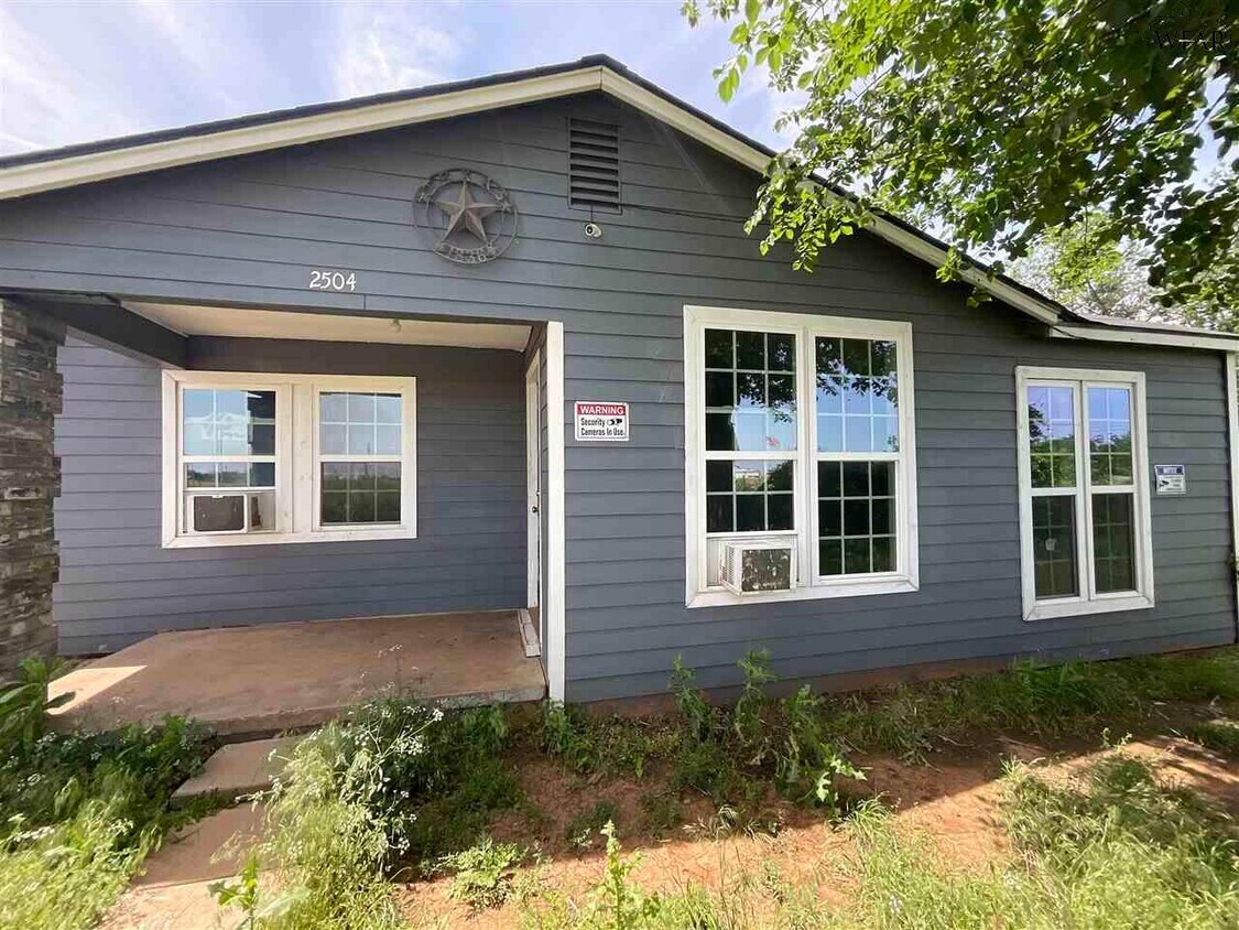 Foto principal - 2504 Jasper St