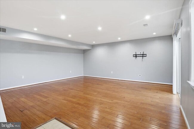 Building Photo - 4614 Conwell Dr