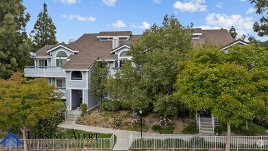 Building Photo - 26914 Rainbow Glen Dr