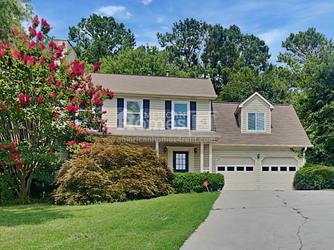 1570 Summit Pond Circle House Rental in Loganville, GA