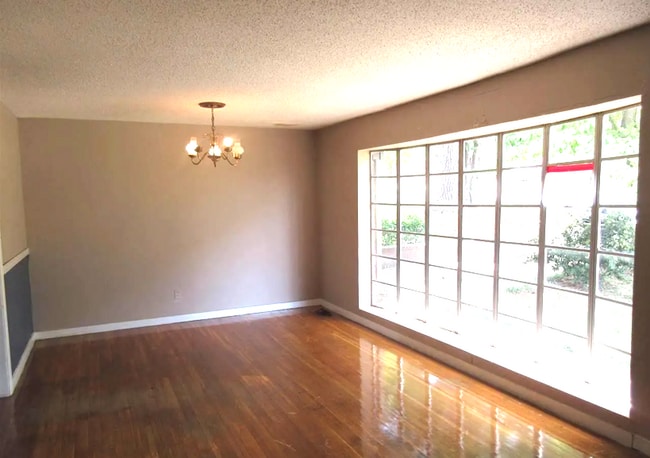 Foto del edificio - 836 Glen Ridge Dr