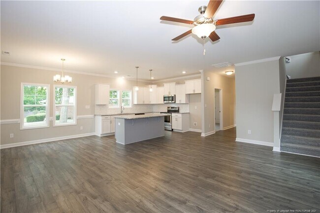 Building Photo - 1327 Levy Dr