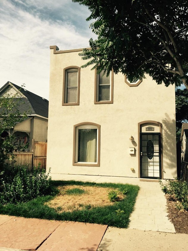 223 Fox St, Denver, CO 80223 House Rental in Denver, CO