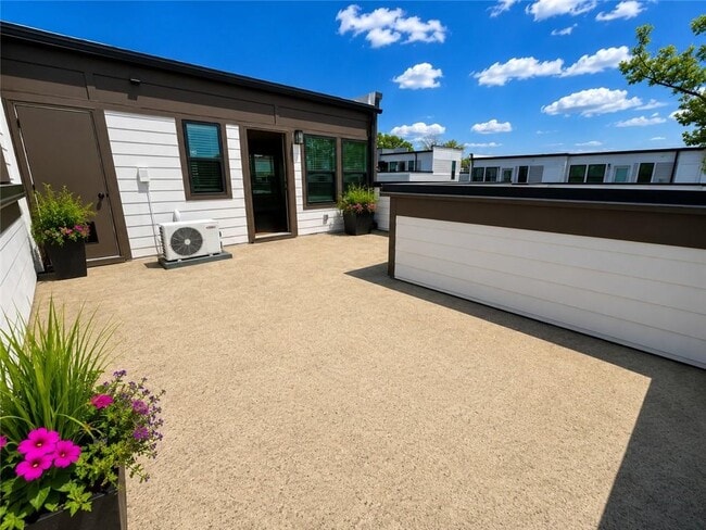Foto del edificio - 1038 Burnside Ln. NW