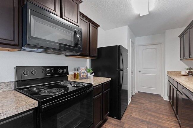 Building Photo - 1525 Breanna Ln