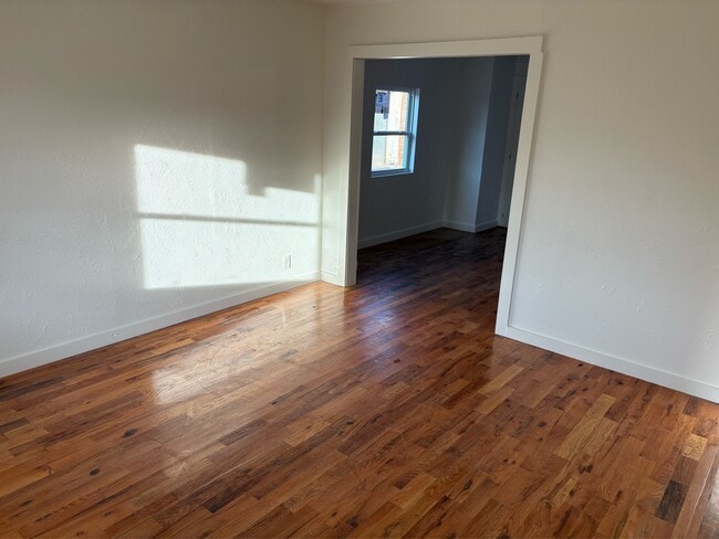 Foto del edificio - 115 S 8th St