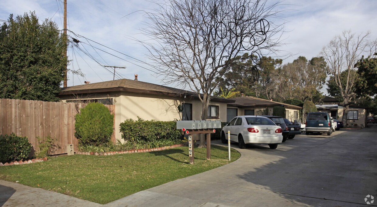 Primary Photo - 606 Hamilton St