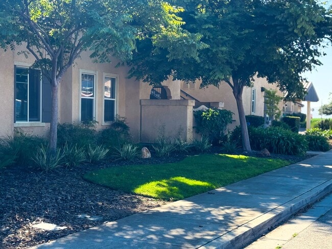 Foto del edificio - Seabreeze Apartment Homes - www.seabreezeapartmentslompoc.com