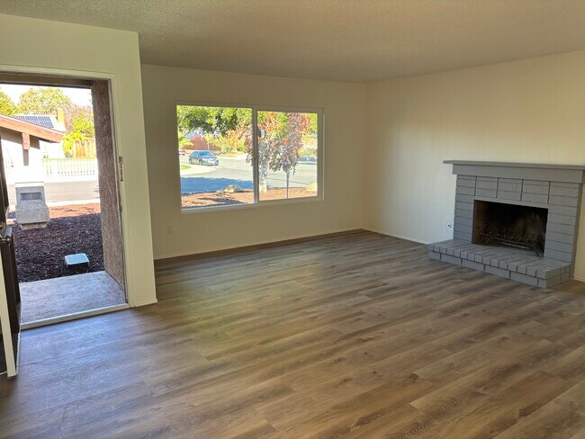 Foto del edificio - 2531 Fieldcrest Pl