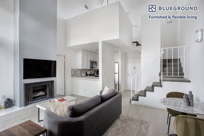 Foto del edificio - 12435 W Jefferson Blvd