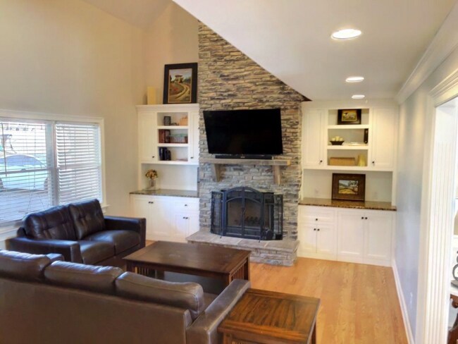 Foto del edificio - 109 Turnbrook Ct
