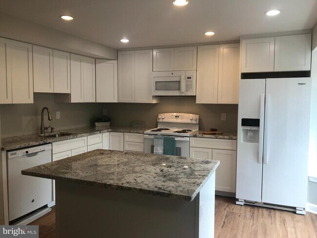 Foto del edificio - 2983 Oakleigh Ln