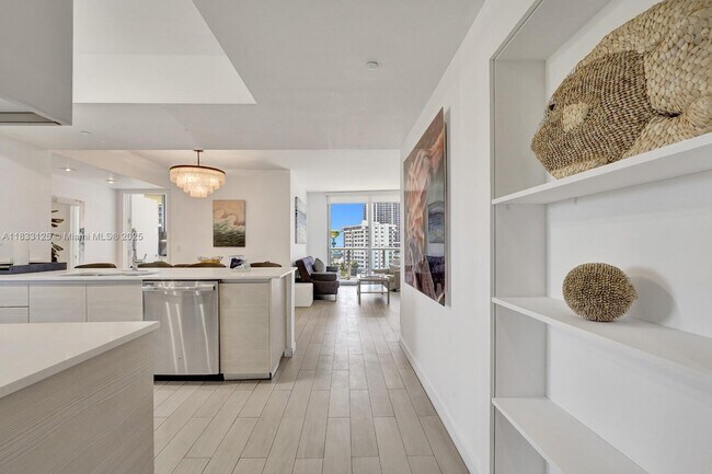 Foto del edificio - 2600 E Hallandale Beach Blvd
