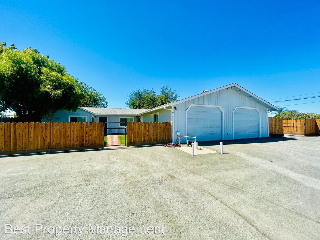 Primary Photo - 3 br, 2 bath House - 71 Broadway Ln