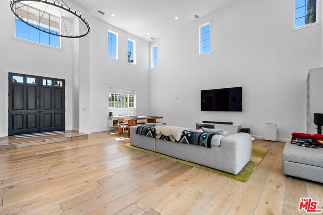 Foto del edificio - 23477 Palm Dr