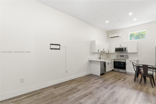 Foto del edificio - 830 SE 14th St