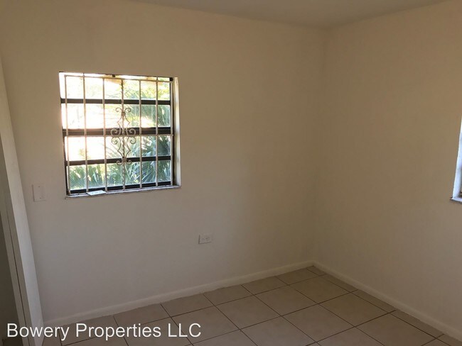 Building Photo - 237 NE 58th St