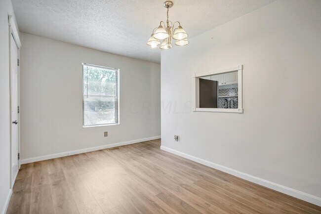 Building Photo - 2949 Essington Dr