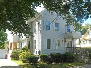 Building Photo - 14 Forest St