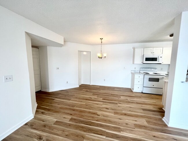 Building Photo - 8791 Chandler Dr