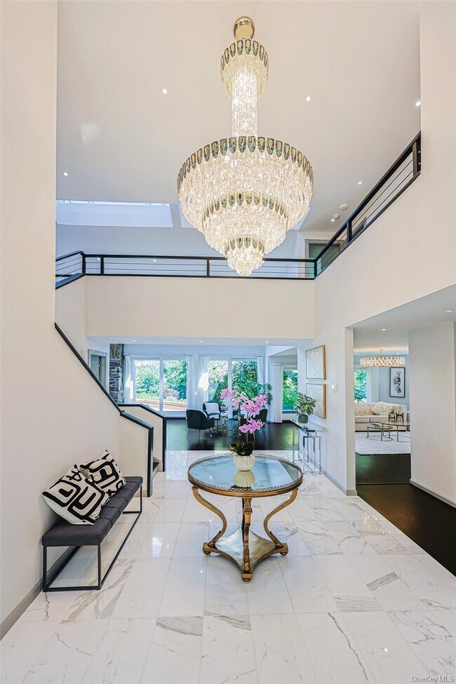 Foto del edificio - 369 E Shore Rd