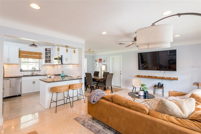 Foto del edificio - 6318 30th St S