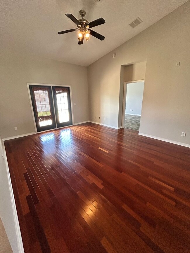 Foto del edificio - 3474 Cherry Ridge Rd
