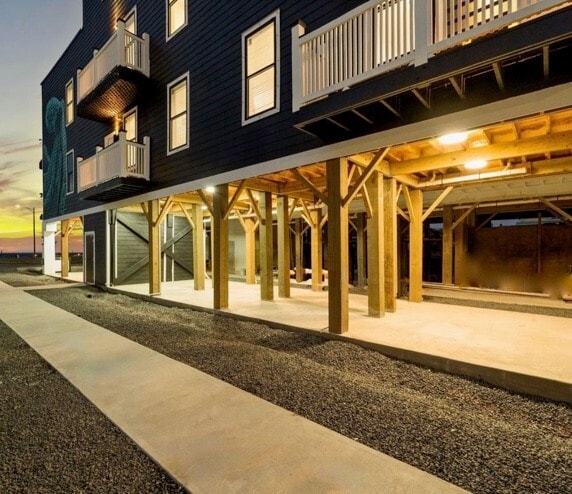 Building Photo - 803 Avenue K