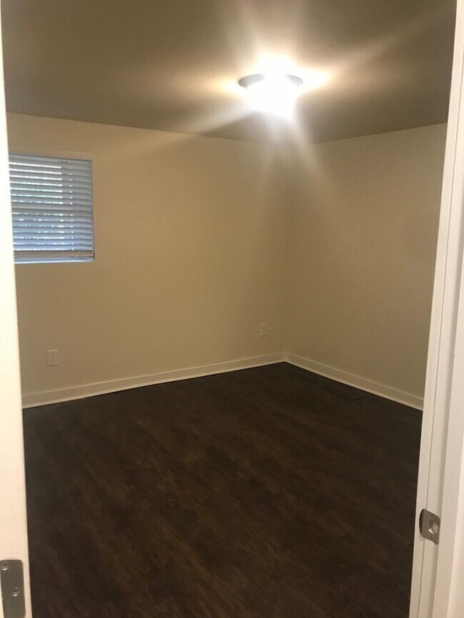 Foto del edificio - 1099 Alta Ave NE