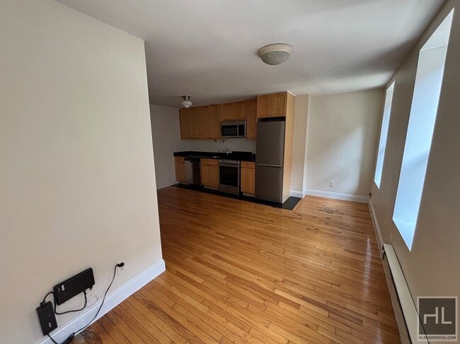 Building Photo - MOTT STREET