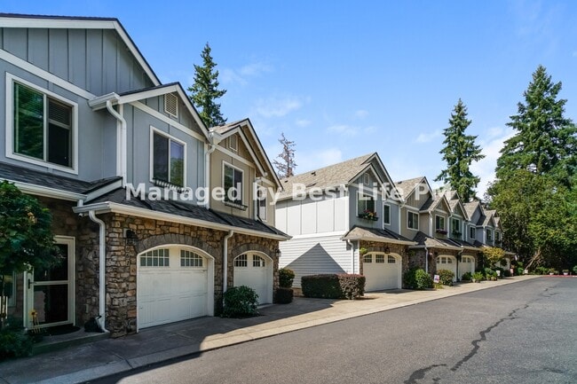 Building Photo - 2067 NE 49th Way