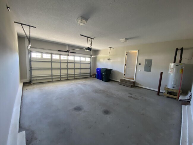 Foto del edificio - 617 Rockland Dr