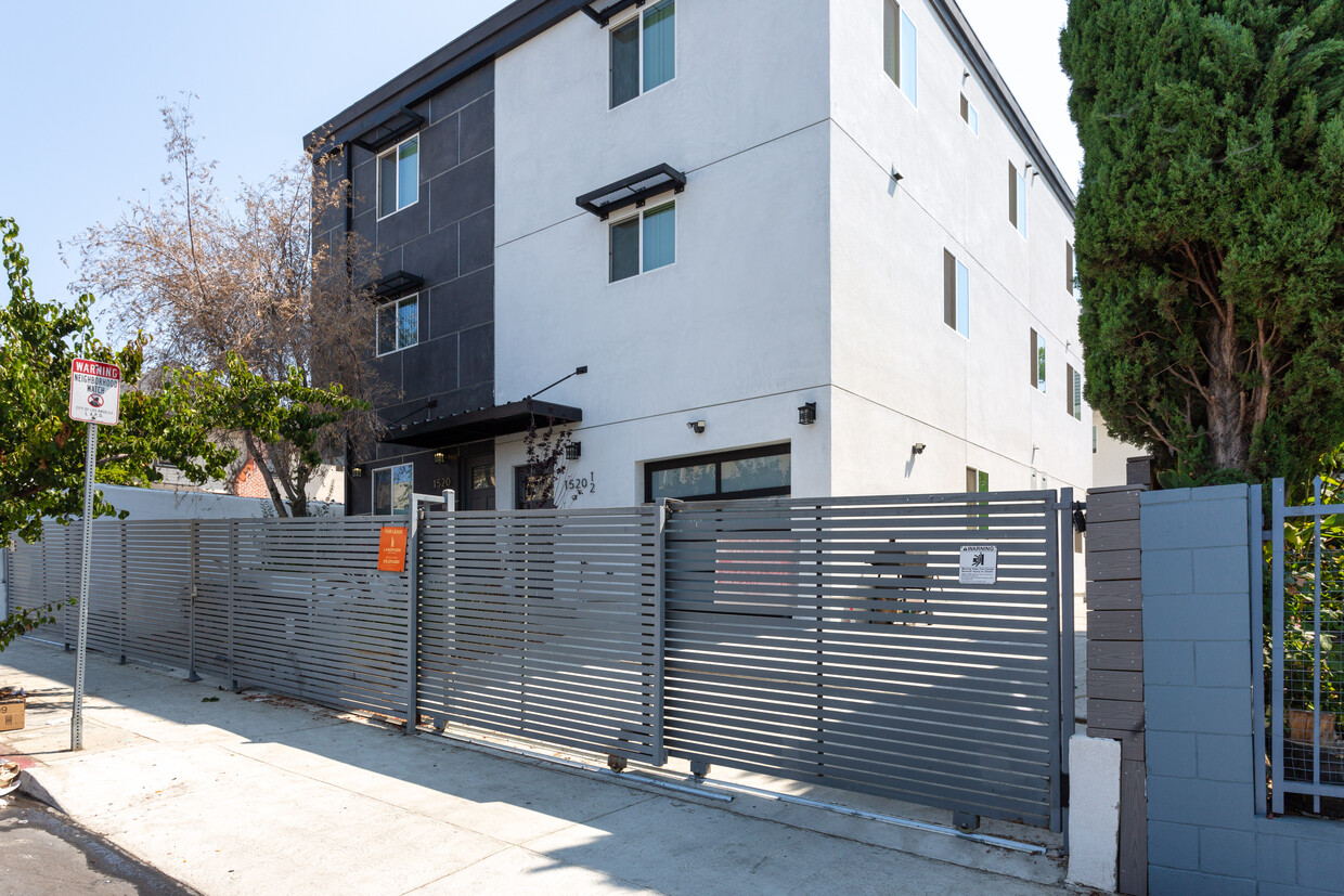 coliving space - 1520 Arapahoe St