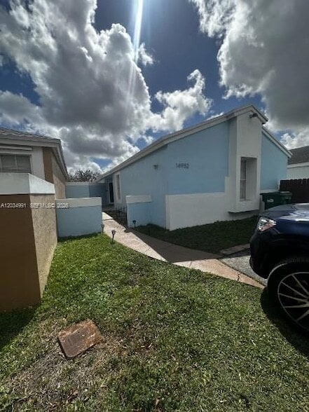 Foto del edificio - 14952 SW 75th Terrace