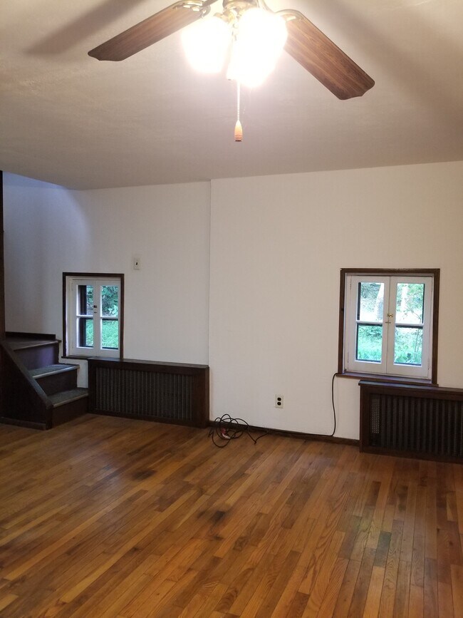 2 Alpine Rd, Towaco, NJ 07082 House Rental in Towaco, NJ