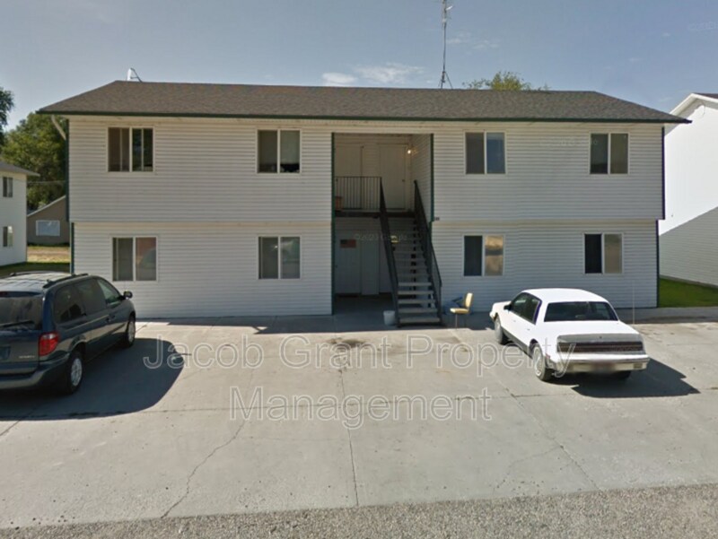 385 Golden St Unit 1, Blackfoot, ID 83221 Condo for Rent in Blackfoot