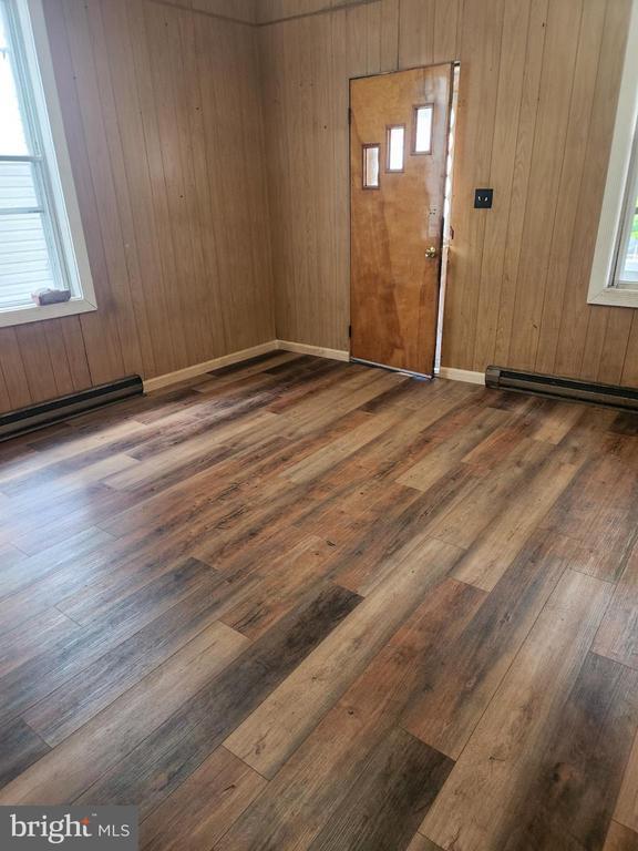 Foto del edificio - 248 W Fairview St