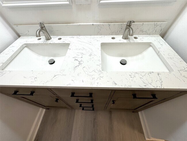 Foto del edificio - 609 N Nanticoke Ave