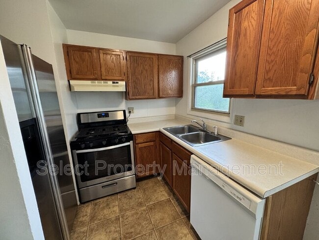 Building Photo - 5426 N Stony Run Ln