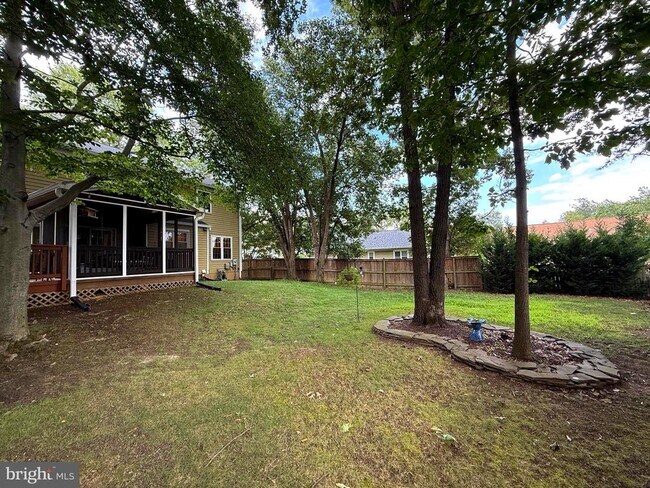 Foto del edificio - 6203 Franconia Forest Ct
