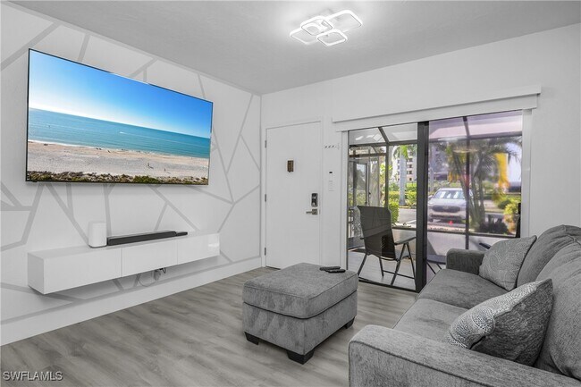 Foto del edificio - 201 S Collier Blvd