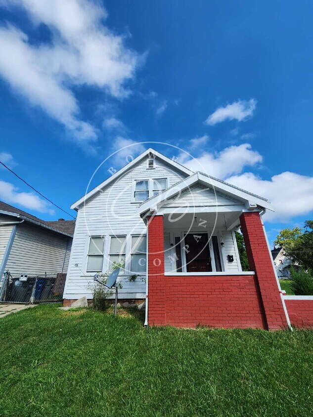 Foto principal - Large 3 bed with over 1600 sq. ft!