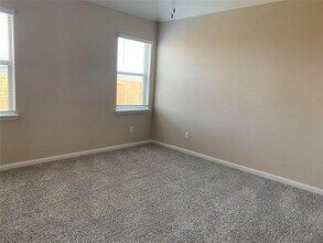 Building Photo - 219 Golden Sands Ln